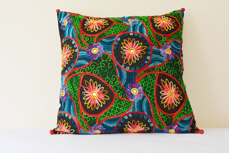 Boho Pillow, Chain Stitch Embroidery, Bright Embroidered Cushion Cover , Embroidered Decorative Pillow , Decorative Cushion